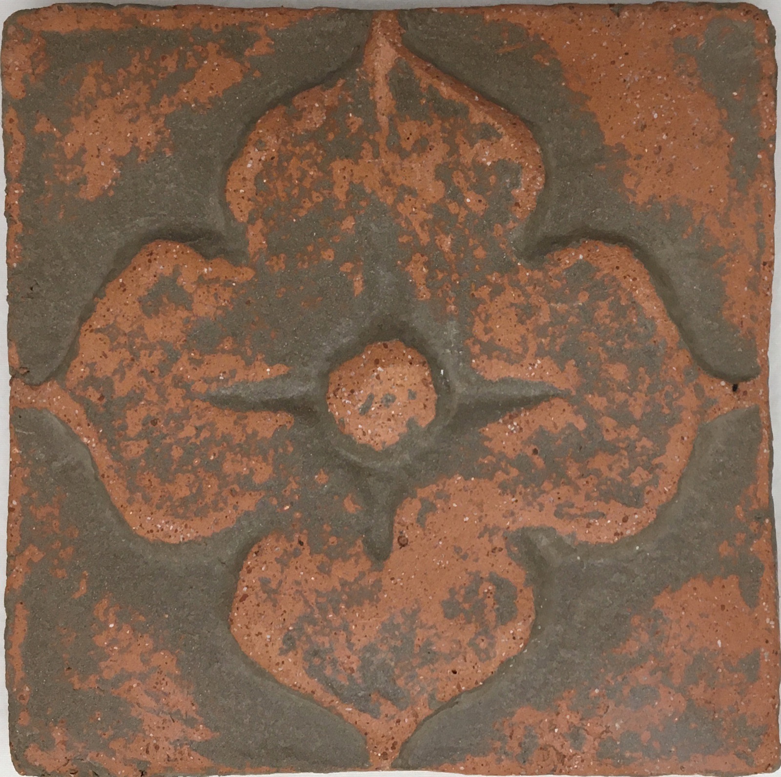 Grandflower tile