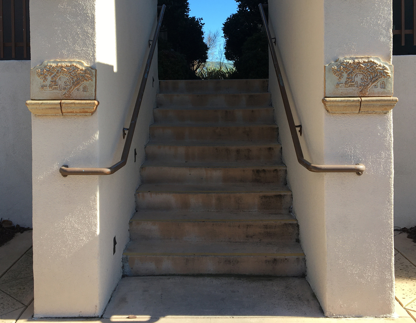 Oak_Hacienda_2JPG